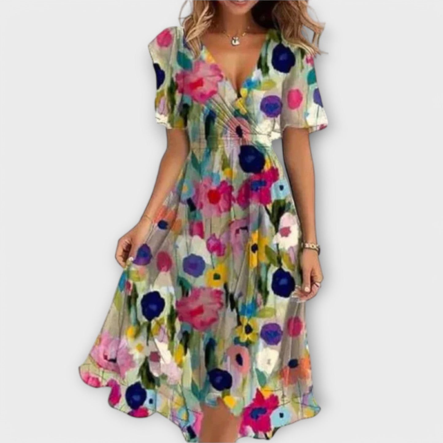 Vaelora - Robe V-neck flatteuse